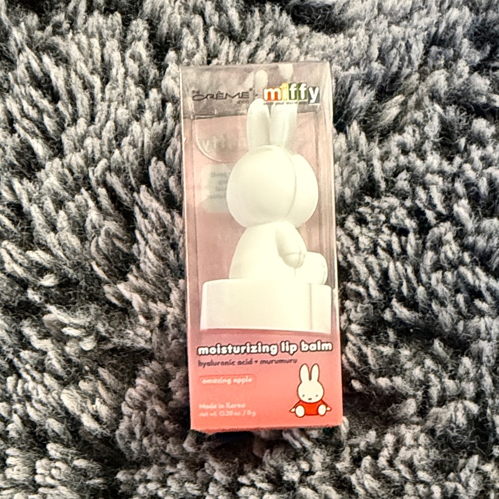 Miffy White Moisturizing Lip Balm Amazing Apple